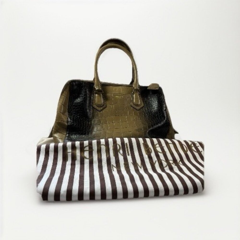Henri Bendel New York Alligator Embossed Large Leather Handbag With Dust Bag